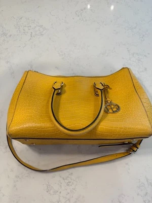 henri bendel croc handbag, top handel bag, yellow, leather - Image 1 of 4