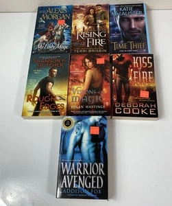 Lot de 7 livres de poche éclipse chevalière romance paranormale - Photo 1/20