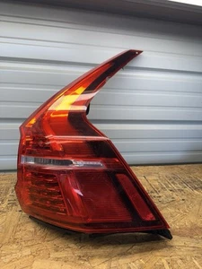 2018-2021 Volvo Xc60 Rear Passenger Quarter Panel Brake Tail Light RH OEM - Picture 1 of 9