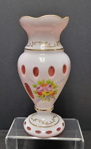 BOHEMIAN CZECH GLASS VASE CASED AND CUT TO CRANBERRY 10 1/8" TALL - Imagen 1 de 6