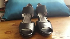 New! Women's Life Stride High Heels Black 8M - Picture 1 of 3