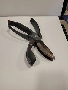 Pampered Chef Salad Chopper #2582 Double Bladed Shears Scissors Handle Locks - Picture 1 of 4