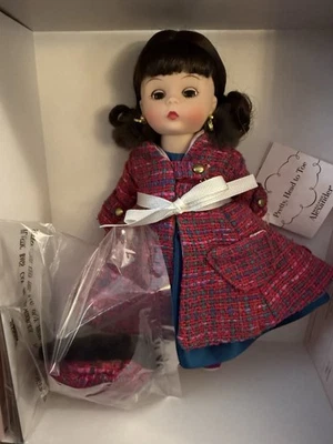 Boneca Madame Alexander 8" 37905 linda cabeça aos pés rara nova na caixa M - Imagem 1 de 4