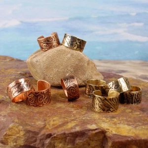 TEXTURED BRONZE or COPPER Ear CUFF - Embossed and Antiqued Abstract Texture - Picture 1 of 3