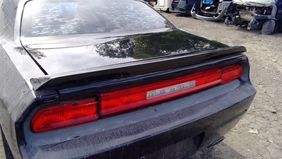 Used Deck Lid fits: 2014 Dodge Challenger R/T w/spoiler Grade A Foto 1 de 4