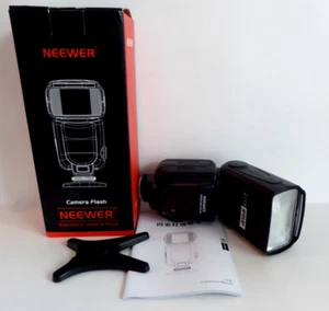 Neewer NW-561 LCD Screen Flash Speedlite Kit for Canon and Other DSLR Cameras - Picture 1 of 11