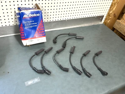 Kit de cables de bujía GM OEM NOS 88894394 1999-2007 GMC Sierra 1500 6,0 L V8 Foto 1 de 3