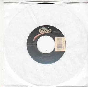 PATTY LOVELESS - HERE I AM - MINT ORIGINAL EPIC RECORDS 45 - UNPLAYED NEW - Picture 1 of 2