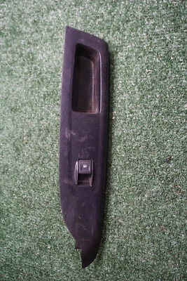 2014 2018 CHEVROLET SILVERADO 1500 PASSENGER REAR Window Switch OEM 23436336 - Image 1 of 4
