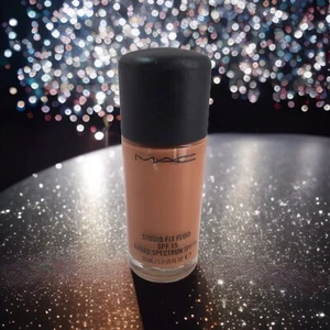 MAC Studio Fix Fluid SPF 15 Foundation Shade: NC47 DEEPEST NEUTRAL - 30ml Boxed - Picture 1 of 11