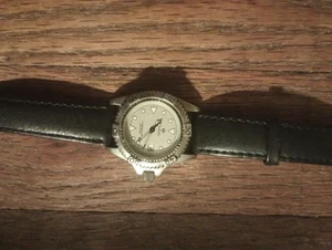 Ladies Zodiac Swiss Professional 200 M Diver Watch Intently Sale - Picture 1 of 5