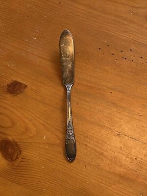 Нож для масла Wm Rogers & Son БОРДОВЫЙ/ШАМПАНСКИЙ посеребренный 1934 - Изображение 1 из 4