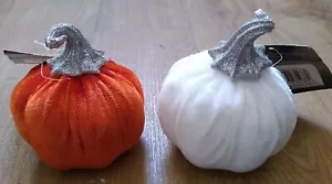 Set Of 2 Velvet Pumpkins Halloween White Orange Home Decor 8x9.5cm Sweet - Picture 1 of 5