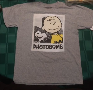 NWT PEANUTS PHOTOBOMB T-SHIRT YOUTH XL HEATHER GRAY - Picture 1 of 3