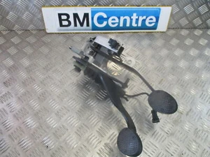 MINI R55 R56 R57 R58 R59 R60 R61 CLUTCH + BRAKE PEDAL BOX ASSEMBLY 6795832 - Picture 1 of 3
