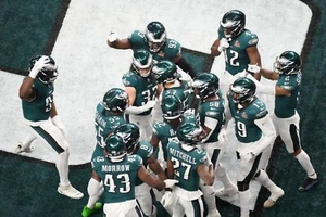 EAGLES WIN THE 2025 SUPERBOWL LIX CHAMPIONS - 4x6 Glossy Printed Magnet - Picture 1 of 2