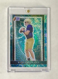 RILEY LEONARD ROOKIE GREEN MOJO REFRACTOR *COLOR MATCH* Variation *TRUE 1/1* - Picture 1 of 4