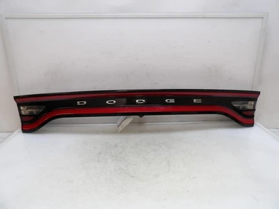 DODGE CHARGER CENTER TAIL LIGHT OEM 2015 2016 2017 2018 2019 2020 2021 2022 2023 Foto 1 de 4
