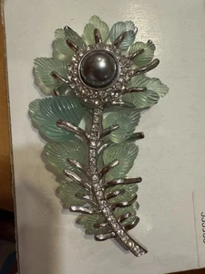 VERY RARE! Kennth J Lane Aquamarine Lucite Rhinestone Silver Leaf Brooch 3375 - Picture 1 of 7