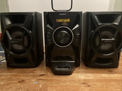 Sony MHC-EC609iP Mini Hi-Fi Component System  NEW Open BOX - Image 1 of 4