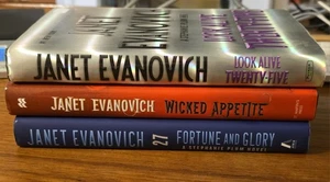 Lot of 3 Signed Janet Evanovich Hardcover books - Imagen 1 de 13