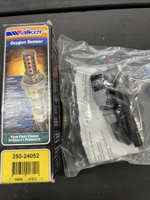 Walker 250-24052 Oxygen Sensor for 1992-95 Toyota Pickup Previa 4runner - Image 1 of 4
