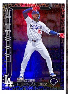 2025 Topps Series 1 Teoscar Hernández Topps Logo Foil Dodgers #176 - Picture 1 of 2
