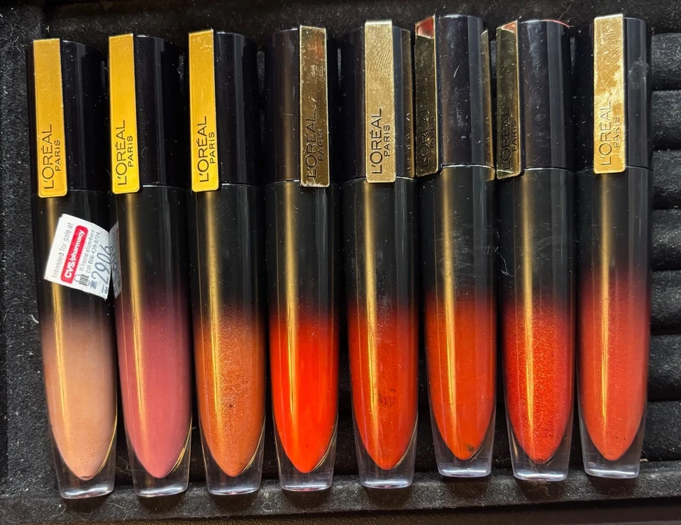 Lápiz labial brillante L'oreal Paris Brillant Signature (0,23 oz/7 ml) ¡TÚ ELIGES! Foto 1 de 1