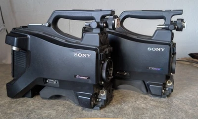 MINT - Sony HXC-D70 HD/SD Professional Studio Camera - color camera - Image 1 of 4