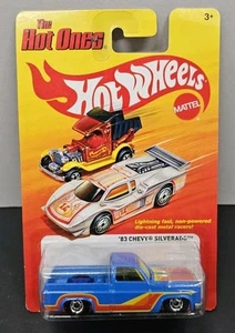 Hot Wheels The Hot Ones '83 Chevy Silverado Blu 2011 - Foto 1 di 5