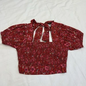 Band Of The Free Women's Smocked Crop Top Size M Crimson Pink Floral Print Tie - Picture 1 of 7