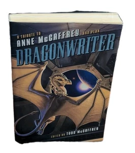 Dragonwriter: Eine Hommage an Anne McCaffrey und Pern von Todd J McCaffrey Taschenbuch - Bild 1 von 10