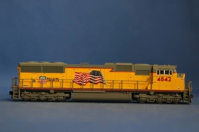 N SCALE KATO #176-8605 EMD SD70M UNION PACIFIC #4842 DIGITRAX DECODER DCC - USED - Image 1 of 4
