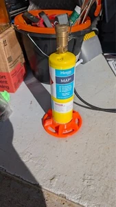 Base stabilizzatore bombola gas per MAP MAPP supporto antipunta torcia propano - Foto 1 di 4