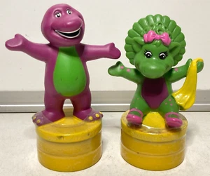 Barney & Baby Bop 2pc Stamp Set Factory Sealed VTG 2000 Lyons Group DecoPac - Imagen 1 de 7