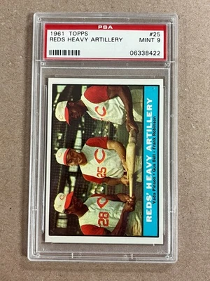 1961 Topps Reds Heavy Hitters Frank Robinson #25 graduado PSA 9 como nuevo Foto 1 de 2
