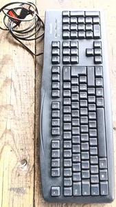 Tastiera Per PC Con Cavo USB Microsoft - Foto 1 di 2