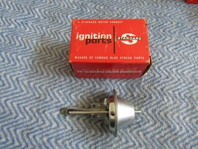NOS 1968 - 1972 CADILLAC ELDORADO FLEETWOOD CALAIS DEVILLE 472 V8 VACUUM CONTROL - Image 1 of 3