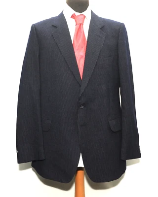 GRAN TRAJE VINTAGE CASSIDY LONDON AZUL MARINO A RAYAS ALFILER 40""R 38W 1980’s Foto 1 de 4