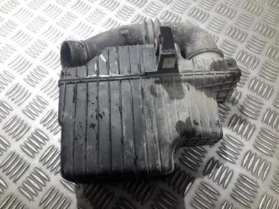 Resonador de admisión Ford Fiesta 2001 (cámara de escape de caja de aire) 96mf9f #486516-98 Foto 1 de 2