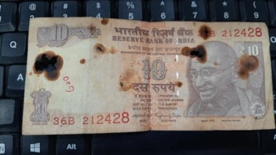 Special India 10 Rupee Bank Note Rs 10- circulated old Indian Currency xx428 - Image 1 of 2