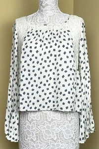  Stitch Fix Womens Pixley Boho Long Bell Sleeve Lace Detail Top Blouse Size S  - Picture 1 of 6