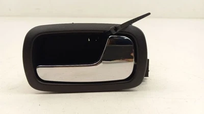 Maçaneta de porta Chevy cobalto passageiro direito interior traseiro 2006 2007 2008 200 - Imagem 1 de 4