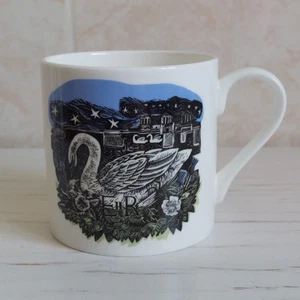 Queen Platinum Jubilee Mug Angela Harding Fine Bone China 2022 H 9cm Swans - Picture 1 of 16