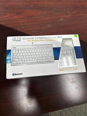 Adesso WKB-1010BW Wireless Keyboard - Image 1 of 3