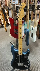 Guitarra eléctrica Fender American Professional II Stratocaster - Dark Night - Imagen 1 de 11