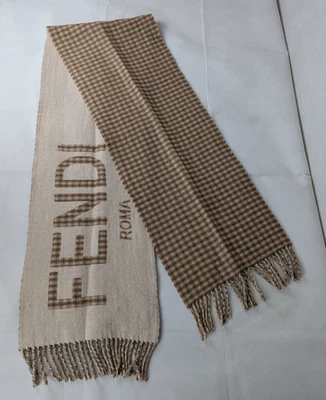 Autêntico cachecol xadrez de inverno Fendi marrom 75% lã 25% cashmere feito na Itália. - Imagem 1 de 4