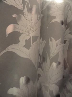 New 13 pc Flowers  nature design metal grommets SILVER   PEVA  SHOWER CURTAIN - Image 1 of 4