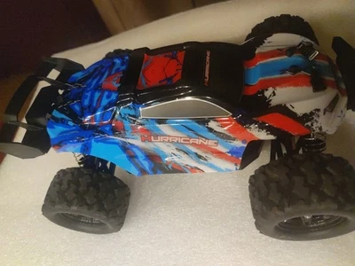 Ferngesteuertes 4WD RC - Bild 1 von 4