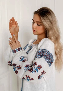 Blusa Camisa SVARGA Lino Bordada Talla:XL Ucrania Patrones Florales - Imagen 1 de 12